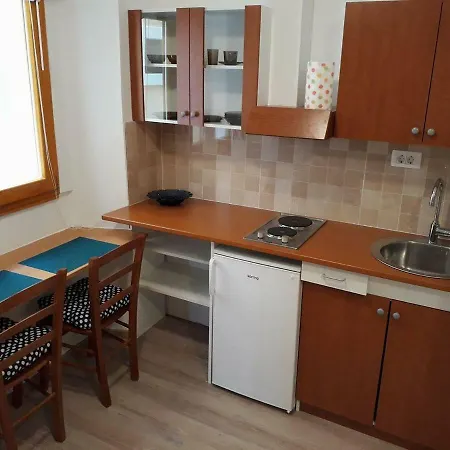 Vse Kontenti Apartman *